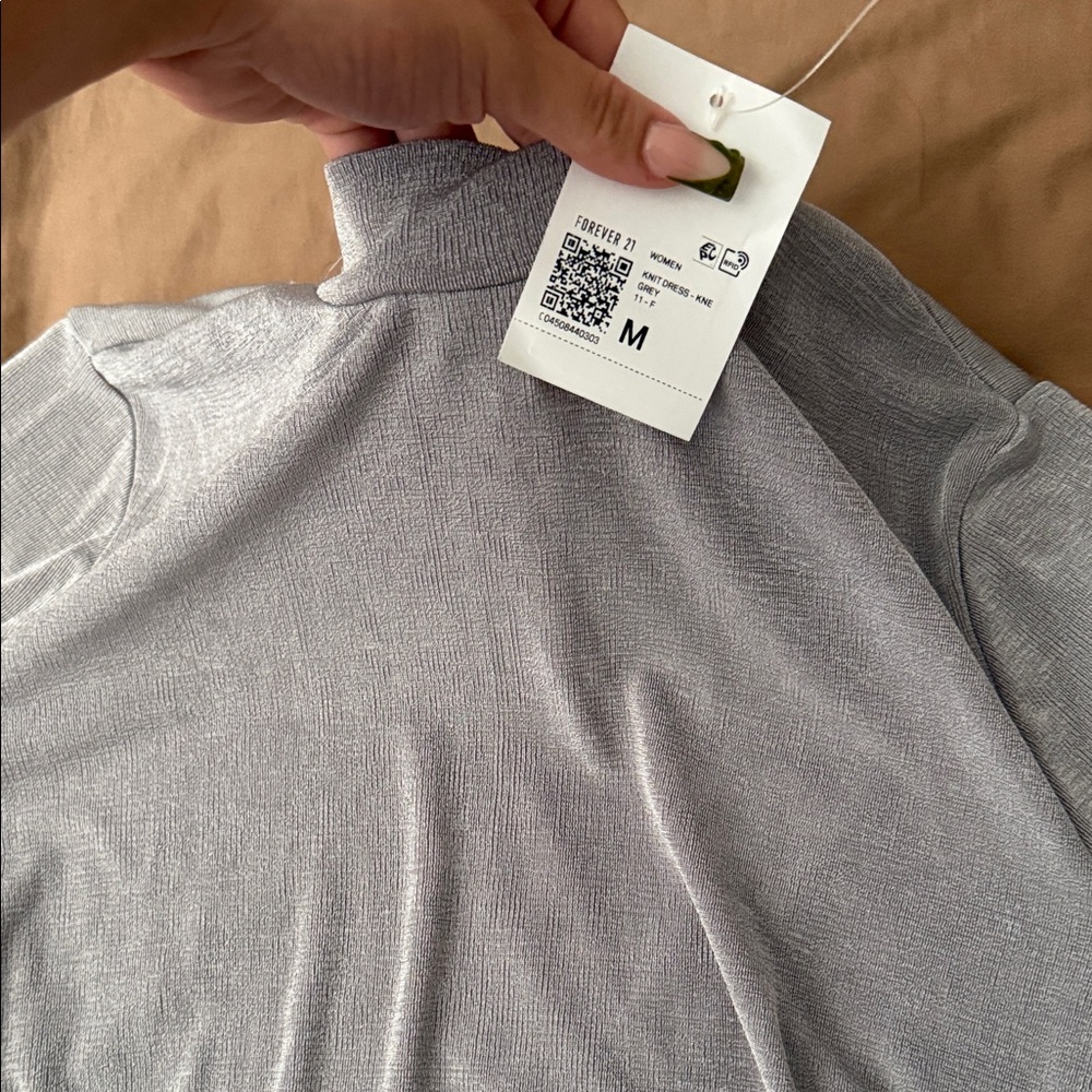 Forever 21 Silver Long Sleeve Dress - Picture 4 of 4